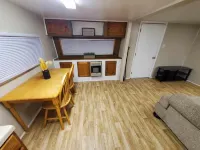 Escape The Stress at Magoo's Magic Valley pet's ok! Cozy 1/1 house in RV resort!