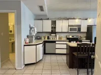 Great Location! 1-bedroom condo in Downtown Bloomington