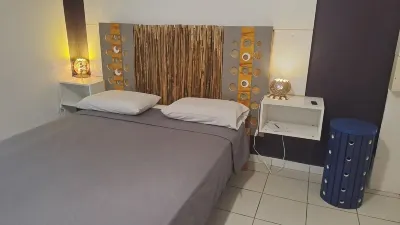 Le Calebassier Charming apartment in a quiet residence. のホテル