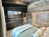 The Cozy Cove-Updated Cabin-Island Park