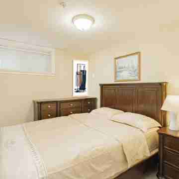 Private Sunny Cozy 1BR Suite Rooms