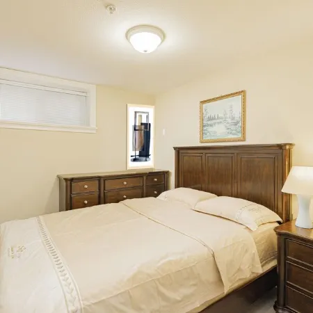 Private Sunny Cozy 1BR Suite