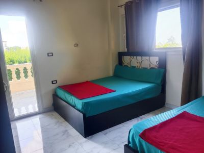 Tranquil 4-bedroom villa with WiFi and AC in Iking Maryut