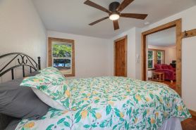 Relaxing Retreat….1 bedroom on amazing waterway for all recreational ambitions.