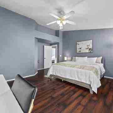 3 Bed 2 Bath, Office Space, Community Pool - Available Now Rooms