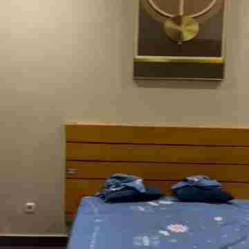 Spacious 4-bedroom apartment with WiFi, AC in charming Bamako Rooms