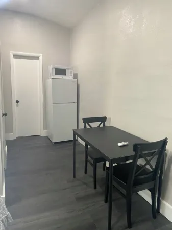 Room for RentCoral GablesMiami, Florida Отели рядом с достопримечательностью «Frost School Of Music»