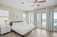 Seabird by AvantStay Beachfront Home w Plunge Pool Amazing Views