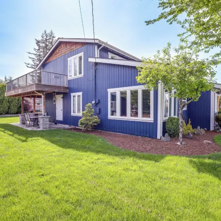 Bellingham Vacation Rental w/ Private Deck