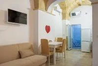 VACATION HOME MAISON D'EPOQUE CORTE DEI FLORIO - HISTORIC CENTER LECCE