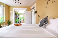 Short North - Convention - King Bed - Parking Free