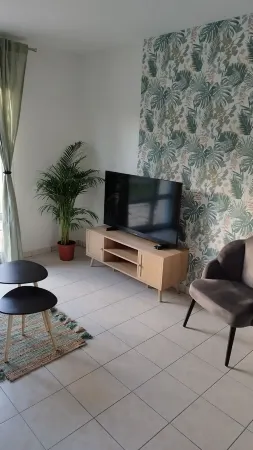 The extension - Warm house Отели в г. Барбюиз