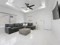 Brand NEW Splendor 2 Bedroom Apartment conveniently located Pharr-McAllen area! Hotels in Pharr