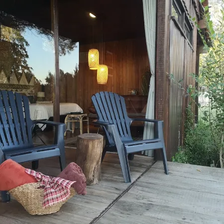 Pine Lodge - luxurious bungalow in nature Отели в г. Валонгу