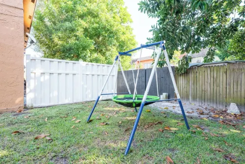 Newly Renovated 2-bedroom apartment By Sawgrass