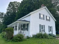 Cozy Farmhouse in Manchester - Short Drive to Multiple Ski Mountains! Hotels near Hildene, The Lincoln Family Home- Welcome Center