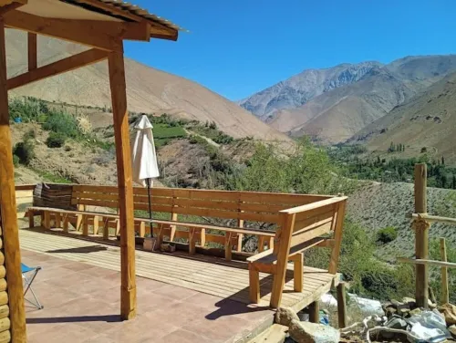 Cabaña Cielo Encanto con Terraza Vista Panorámica Hotels in Paihuano