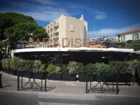 Studio Bormes-les-Mimosas Hôtels à : Bormes-les-Mimosas