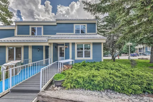 Dreamy, Family-Friendly Cloudcroft Townhome! - Homestays
