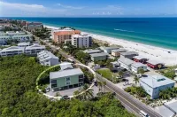 No Hurricane Damage!!!  Beautiful Beaches and Condo!!!