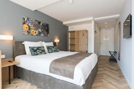 Hof Van Holland Hotel