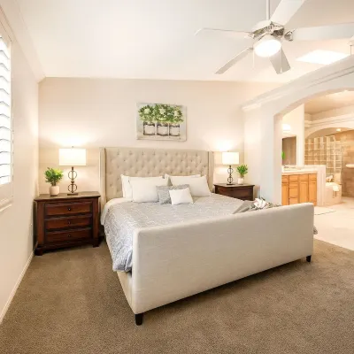 Wknd@Bernies Beautiful Sunset-Water Views, Prvt Heated Hot Tub, Large Game Room!