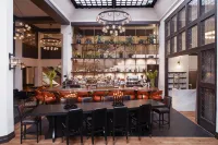 Hotel Figueroa, Unbound Collection by Hyatt - Barer