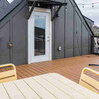 Modern Nashville Townhouse Rooftop Garage Others