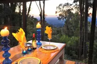 Holly Lodge - breakfast