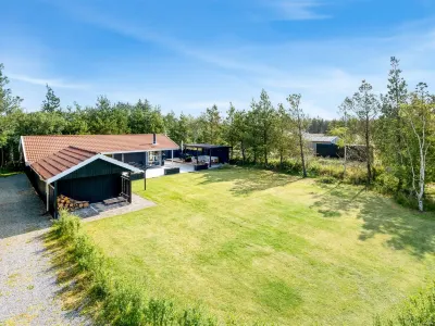 "Ansfried" - 900m from the Sea Hotels near Bukhave Finn (Keramiker)