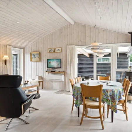 "Rikus" - 300m from the Sea Hotels in Odder