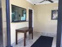 Carlton Motor lodge فنادق في ستوديو سيتي