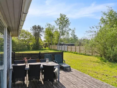 "Jil" - 750m from the Sea