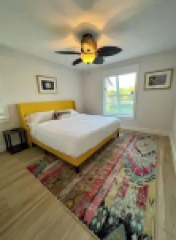 Stunning 4/3 w/ Heated Pool, Water View & Arcade! - Swimmingpools