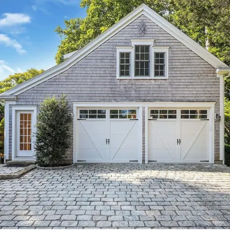 Gorgeous home in historic downtown Sandwich with hot tub/sauna