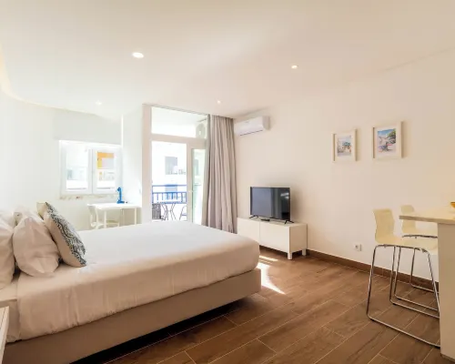 The Navigator - Ocean Heights Hotels in Olhos de Agua
