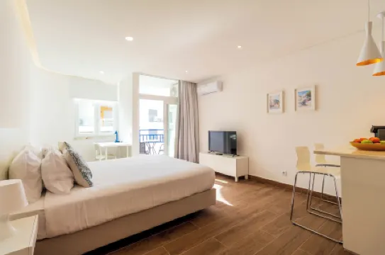 The Navigator - Ocean Heights