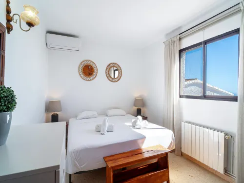 Apartment in Nerja with Sea Views & Pools