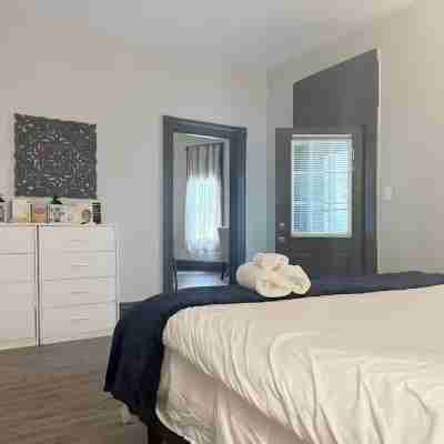 Suite Home Indiana #1 Rooms