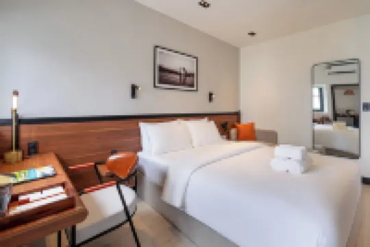 เมโทรลักซ์ ซิตี้ คอนเทมโพรารี โรงแรม