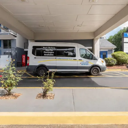Days Inn by Wyndham College Park Airport Best Road