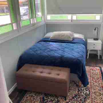 La Vie en Rose is 2 bedroom Home with Bay Views Rooms