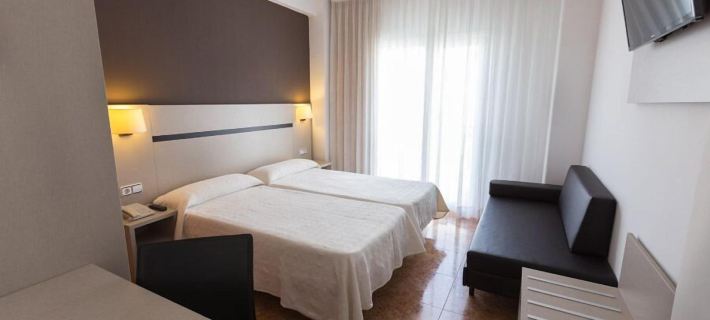 Hotel Costa Brava Отели в г. Бланес