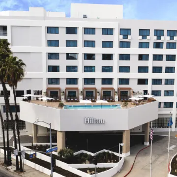 Hilton Santa Monica Отели рядом с достопримечательностью «Mt. Olive Lutheran Church»