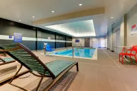 Tru by Hilton Smithfield I-95 - Pools