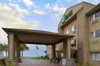 Holiday Inn Express & Suites St. Joseph Lakefront Hotels in Berrien County