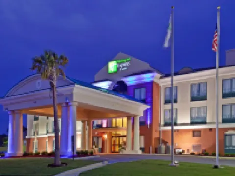 Holiday Inn Express & Suites SELMA by IHG Hoteles en Selma