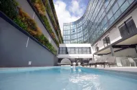 Holiday Inn DIJON by IHG - piscina