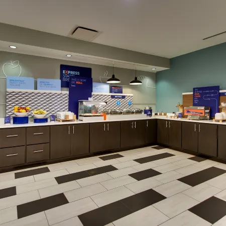 Holiday Inn Express LEXINGTON NORTH-GEORGETOWN by IHG