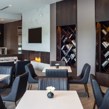 Holiday Inn BOSTON LOGAN AIRPORT - CHELSEA by IHG